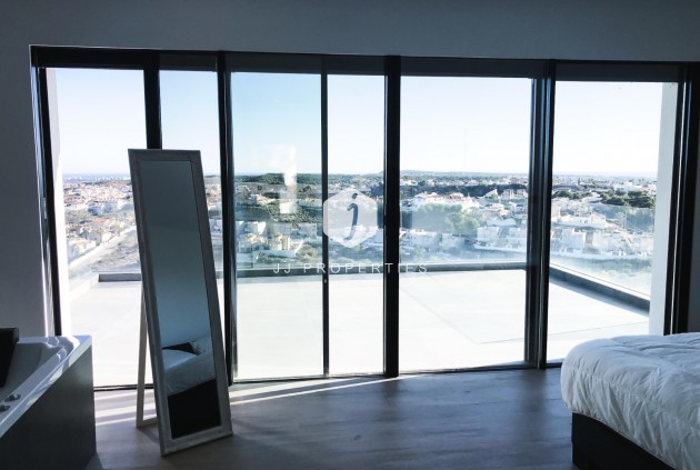 Resale - Villa -
Ciudad Quesada - Costa Blanca