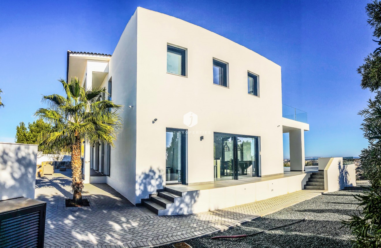Resale - Villa -
Ciudad Quesada - Costa Blanca