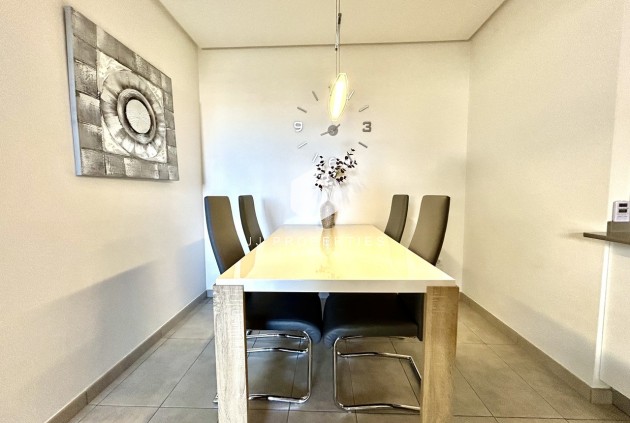 Aus zweiter Hand - Wohnung -
Los Dolses - Inland