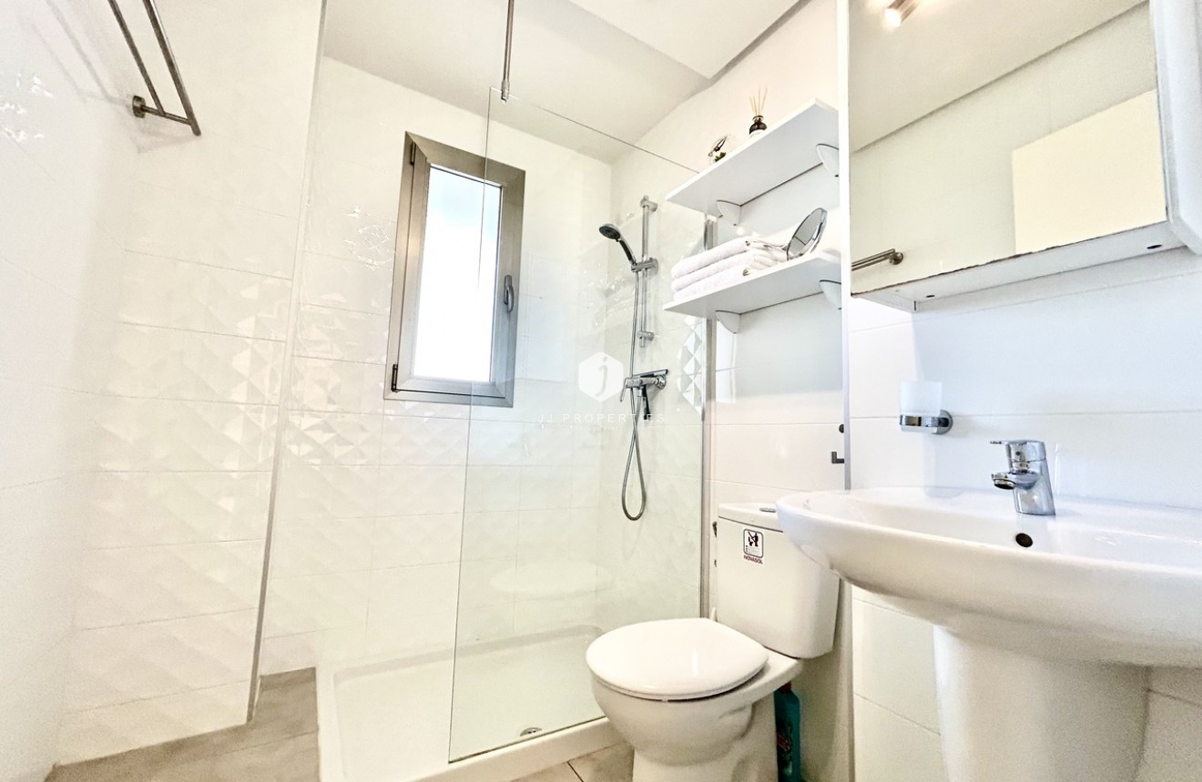 Aus zweiter Hand - Wohnung -
Los Dolses - Inland