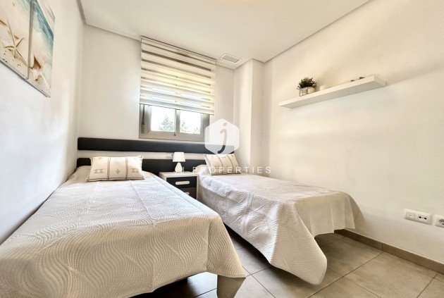 Aus zweiter Hand - Wohnung -
Los Dolses - Inland