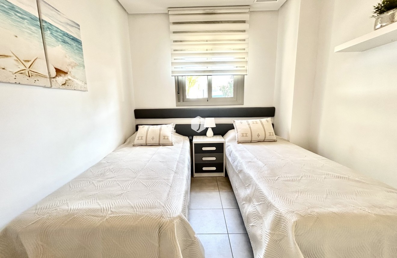 Aus zweiter Hand - Wohnung -
Los Dolses - Inland