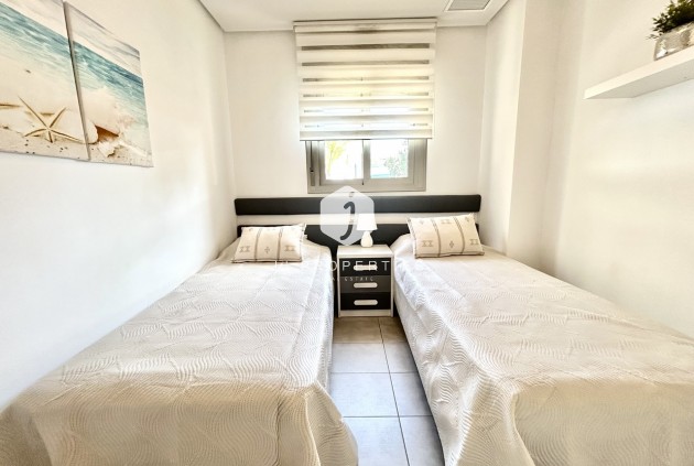 Aus zweiter Hand - Wohnung -
Los Dolses - Inland