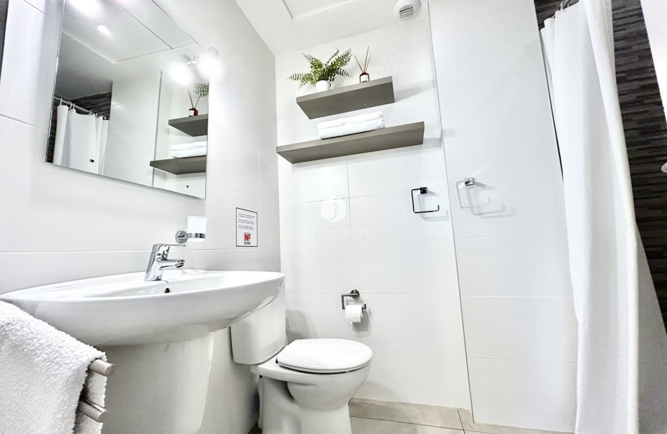 Aus zweiter Hand - Wohnung -
Los Dolses - Inland