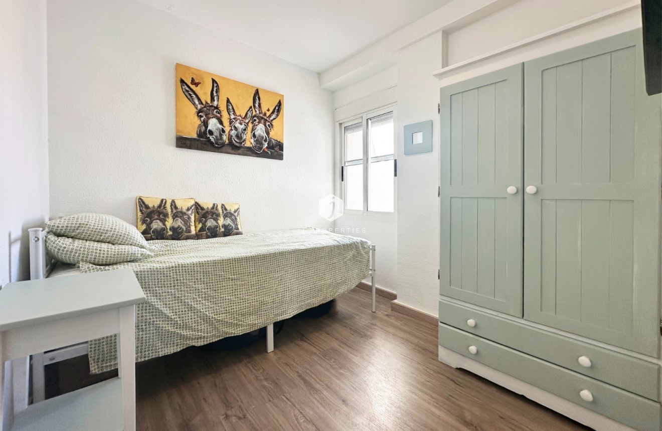 Tweedehands - Bungalow -
Orihuela Costa - Costa Blanca