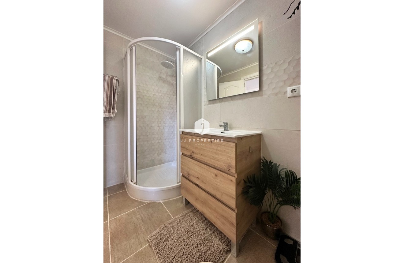 Tweedehands - Bungalow -
Orihuela Costa - Costa Blanca