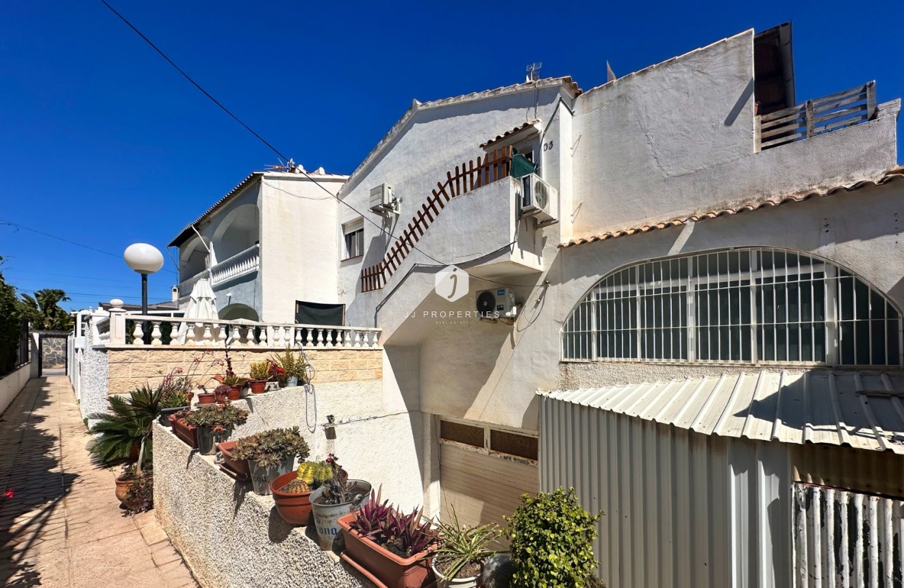 Tweedehands - Bungalow -
Orihuela Costa - Costa Blanca