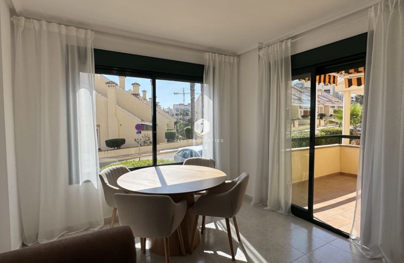 Resale - Apartment / flat -
Orihuela Costa - Costa Blanca