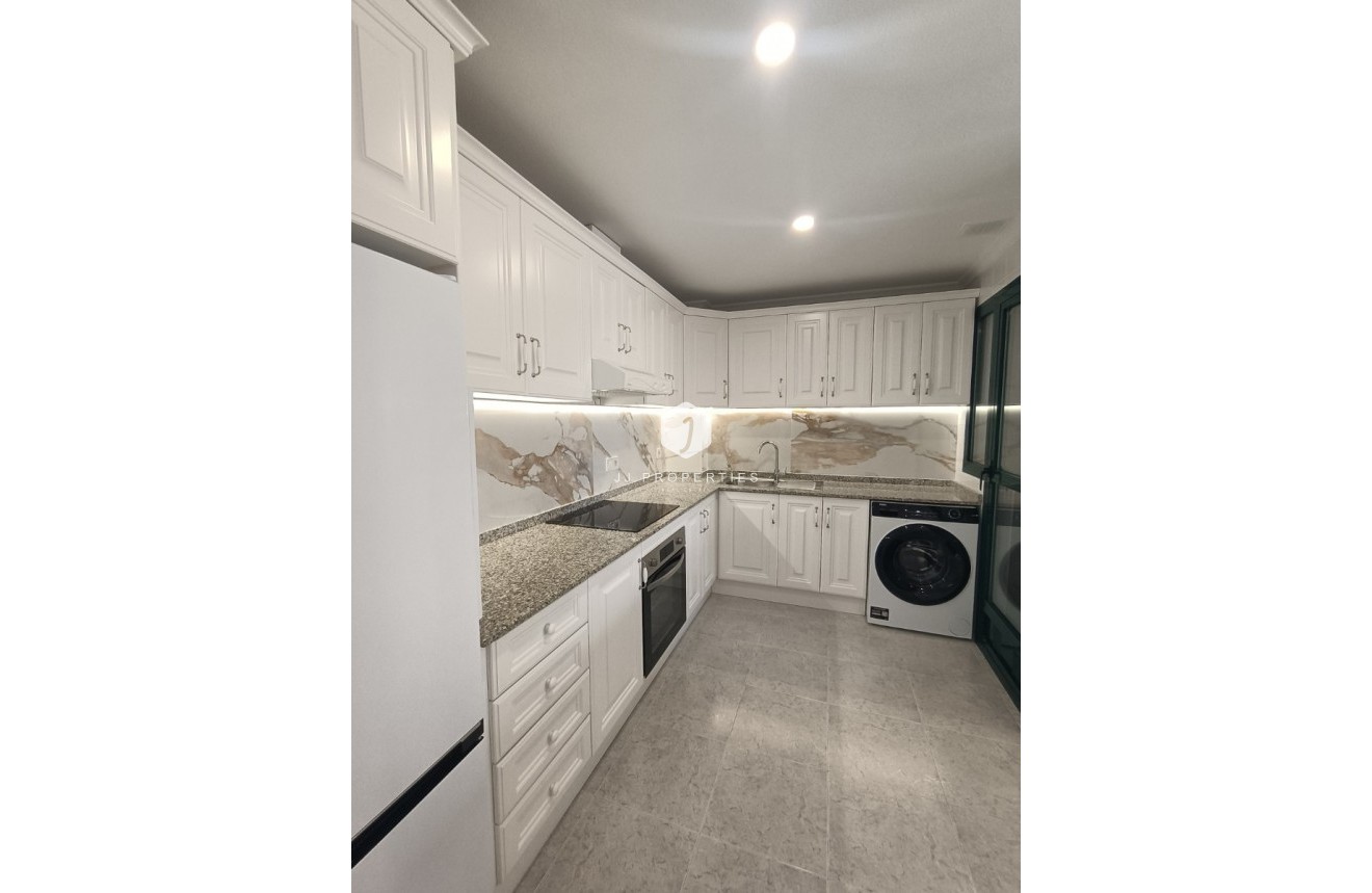 Resale - Apartment / flat -
Orihuela Costa - Costa Blanca