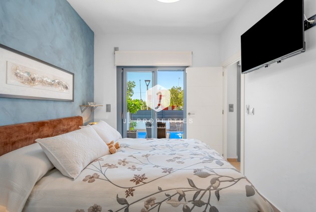 Resale - Chalet -
Formentera del Segura - Costa Blanca