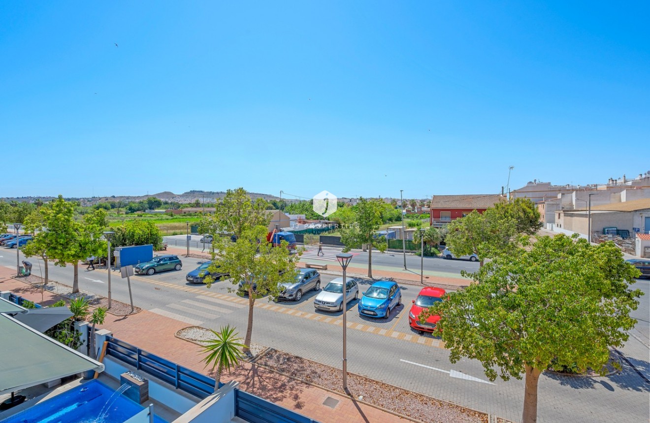 Resale - Chalet -
Formentera del Segura - Costa Blanca