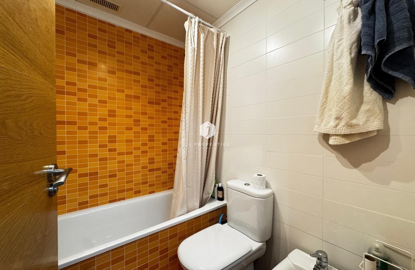 Aus zweiter Hand - Wohnung -
Torrevieja - Playa del Cura