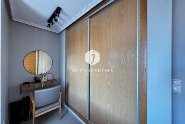 Aus zweiter Hand - Wohnung -
Torrevieja - Playa del Cura