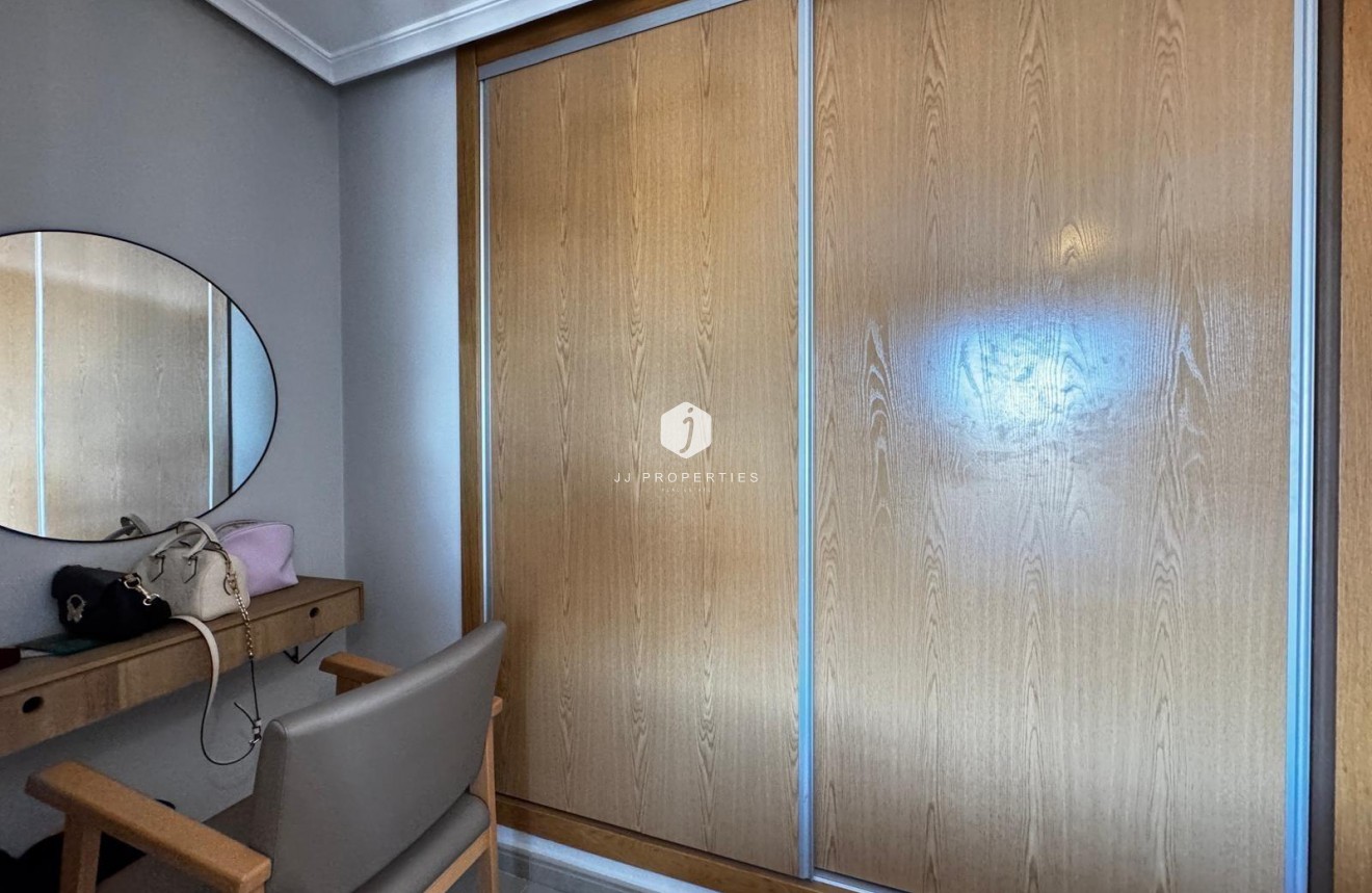 Aus zweiter Hand - Wohnung -
Torrevieja - Playa del Cura