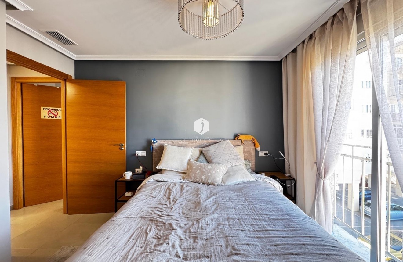 Aus zweiter Hand - Wohnung -
Torrevieja - Playa del Cura