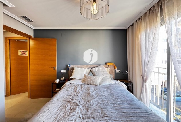 Aus zweiter Hand - Wohnung -
Torrevieja - Playa del Cura