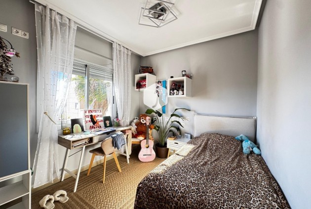 Aus zweiter Hand - Wohnung -
Torrevieja - Playa del Cura