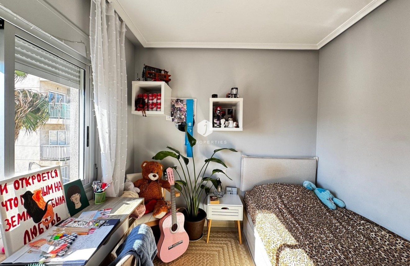 Aus zweiter Hand - Wohnung -
Torrevieja - Playa del Cura