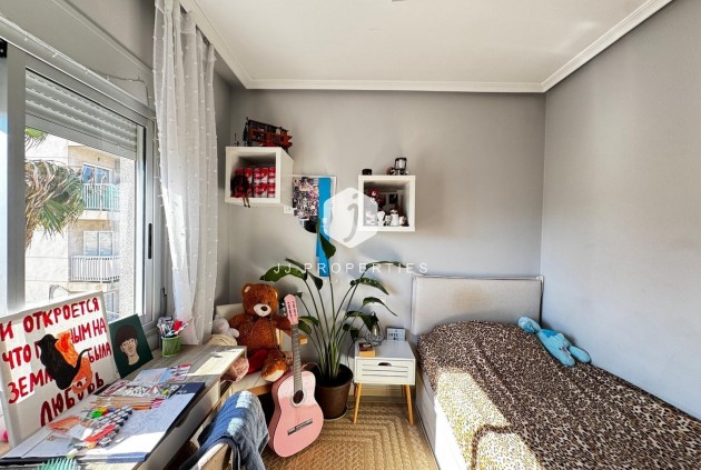 Aus zweiter Hand - Wohnung -
Torrevieja - Playa del Cura