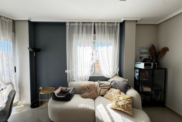 Aus zweiter Hand - Wohnung -
Torrevieja - Playa del Cura