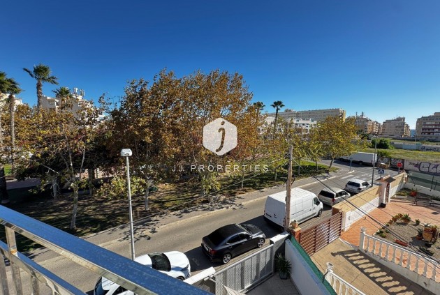 Aus zweiter Hand - Wohnung -
Torrevieja - Playa del Cura