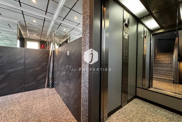 Aus zweiter Hand - Wohnung -
Torrevieja - Playa del Cura