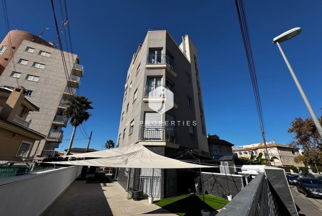 Aus zweiter Hand - Wohnung -
Torrevieja - Playa del Cura