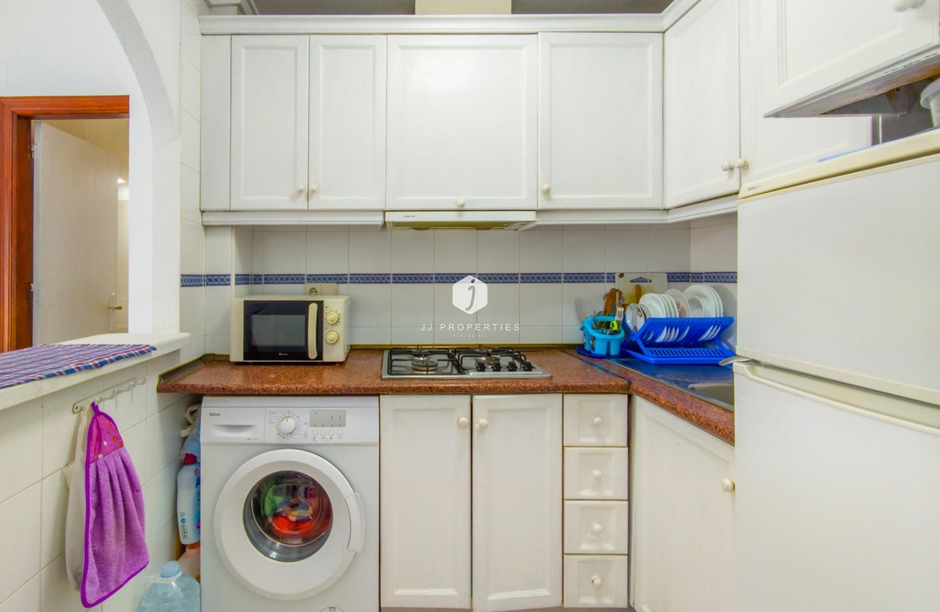 Tweedehands - Appartement / flat -
Torrevieja - Estacion de autobuses