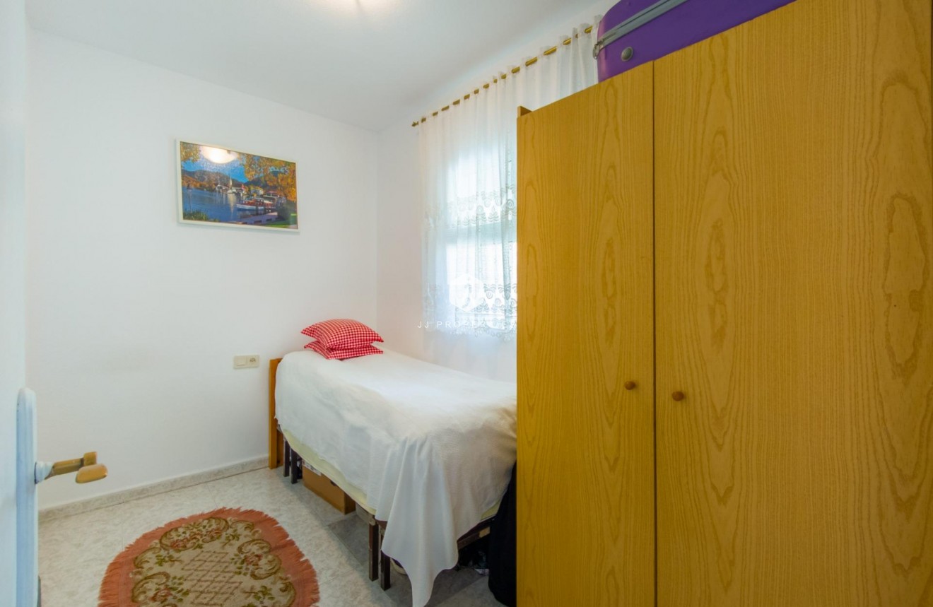 Tweedehands - Appartement / flat -
Torrevieja - Estacion de autobuses