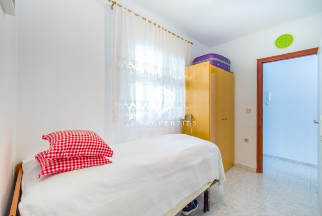 Tweedehands - Appartement / flat -
Torrevieja - Estacion de autobuses