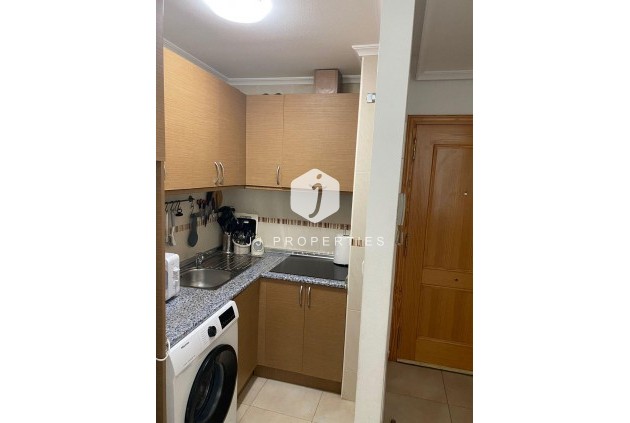 Segunda mano - Apartamento / piso -
Torrevieja