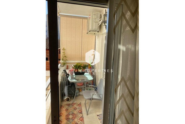 Segunda mano - Apartamento / piso -
Torrevieja