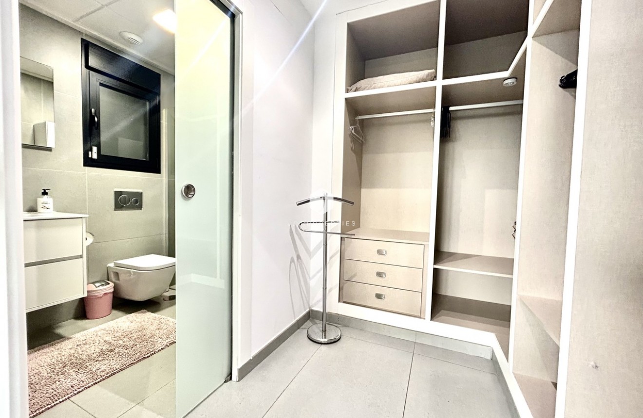 Resale - Villa -
Los Balcones - Costa Blanca