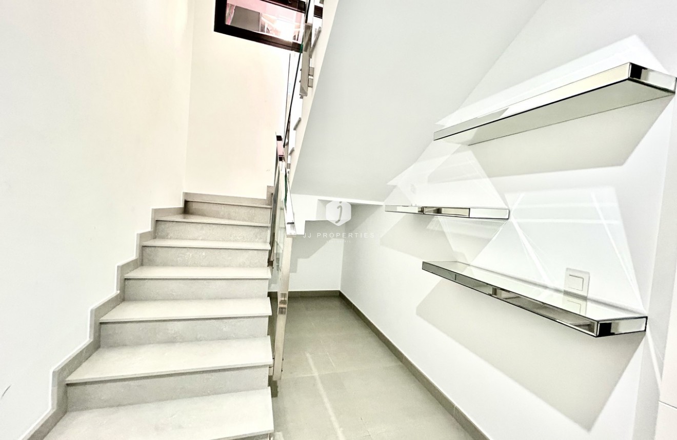 Resale - Villa -
Los Balcones - Costa Blanca