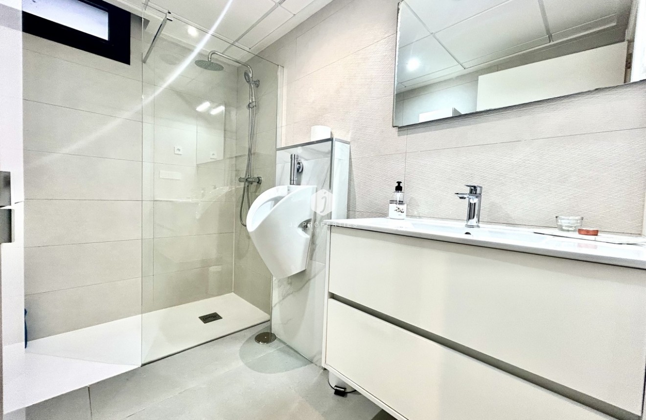 Resale - Villa -
Los Balcones - Costa Blanca