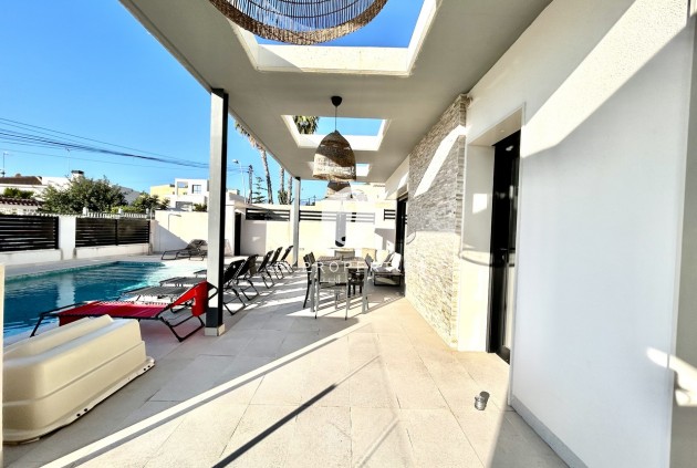 Resale - Villa -
Los Balcones - Costa Blanca