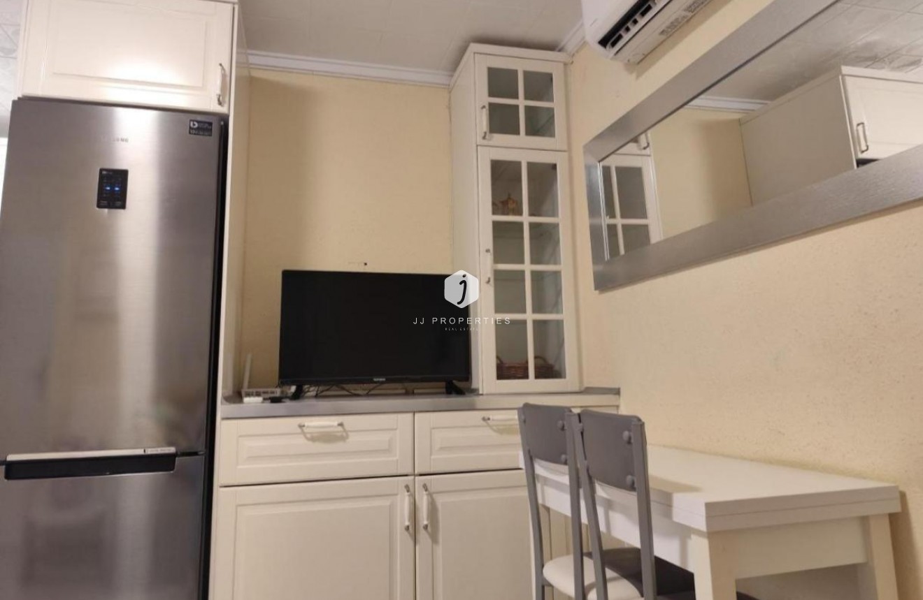 Tweedehands - Bungalow -
Torrevieja - Torretas