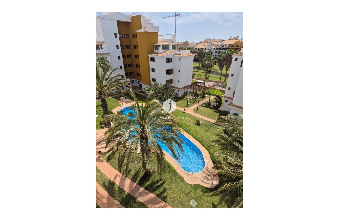 Resale - Apartment / flat -
Punta Prima - Costa Blanca