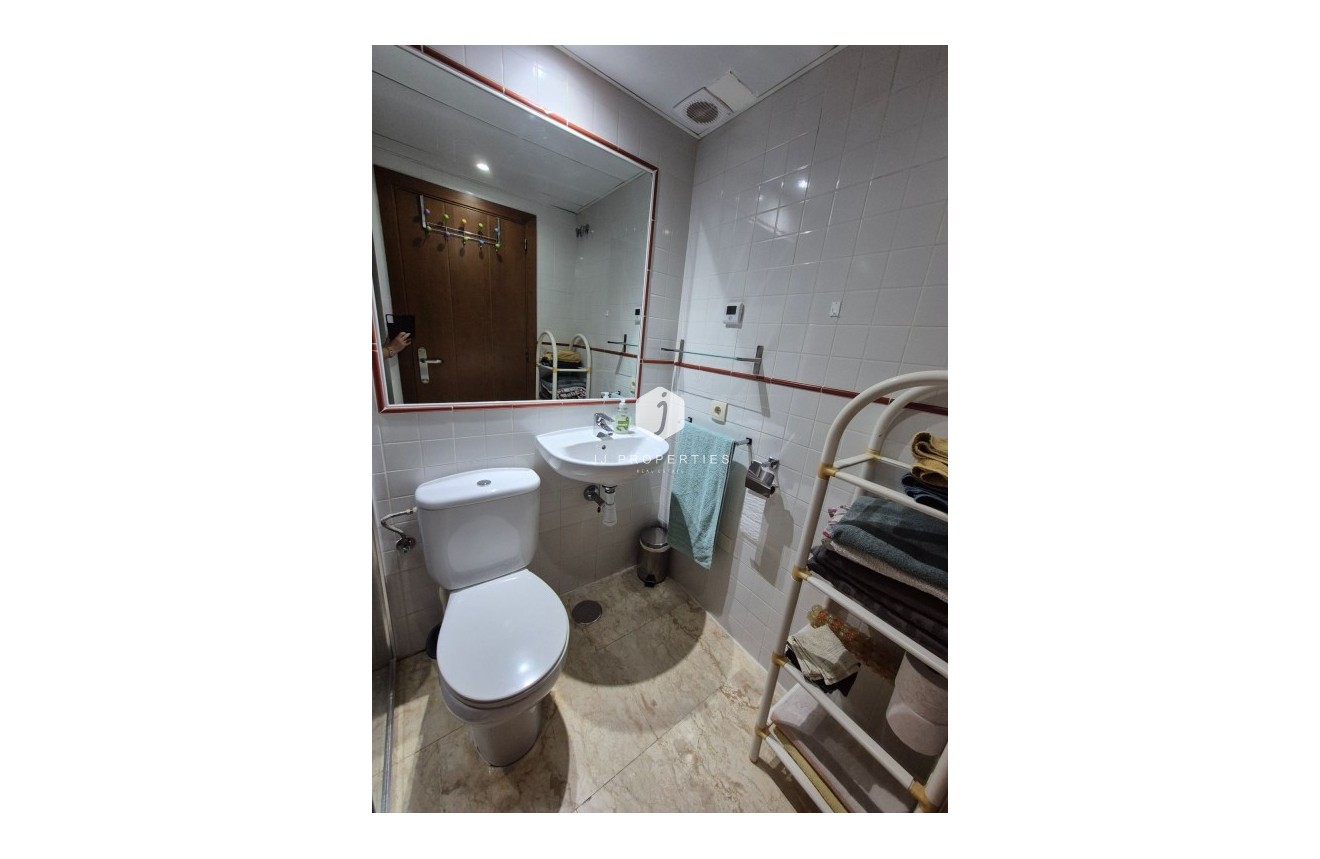 Resale - Apartment / flat -
Punta Prima - Costa Blanca