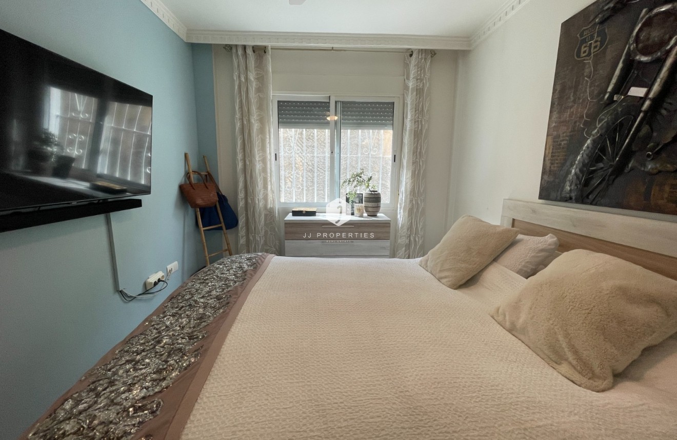 Resale - Villa -
San Fulgencio - Costa Blanca