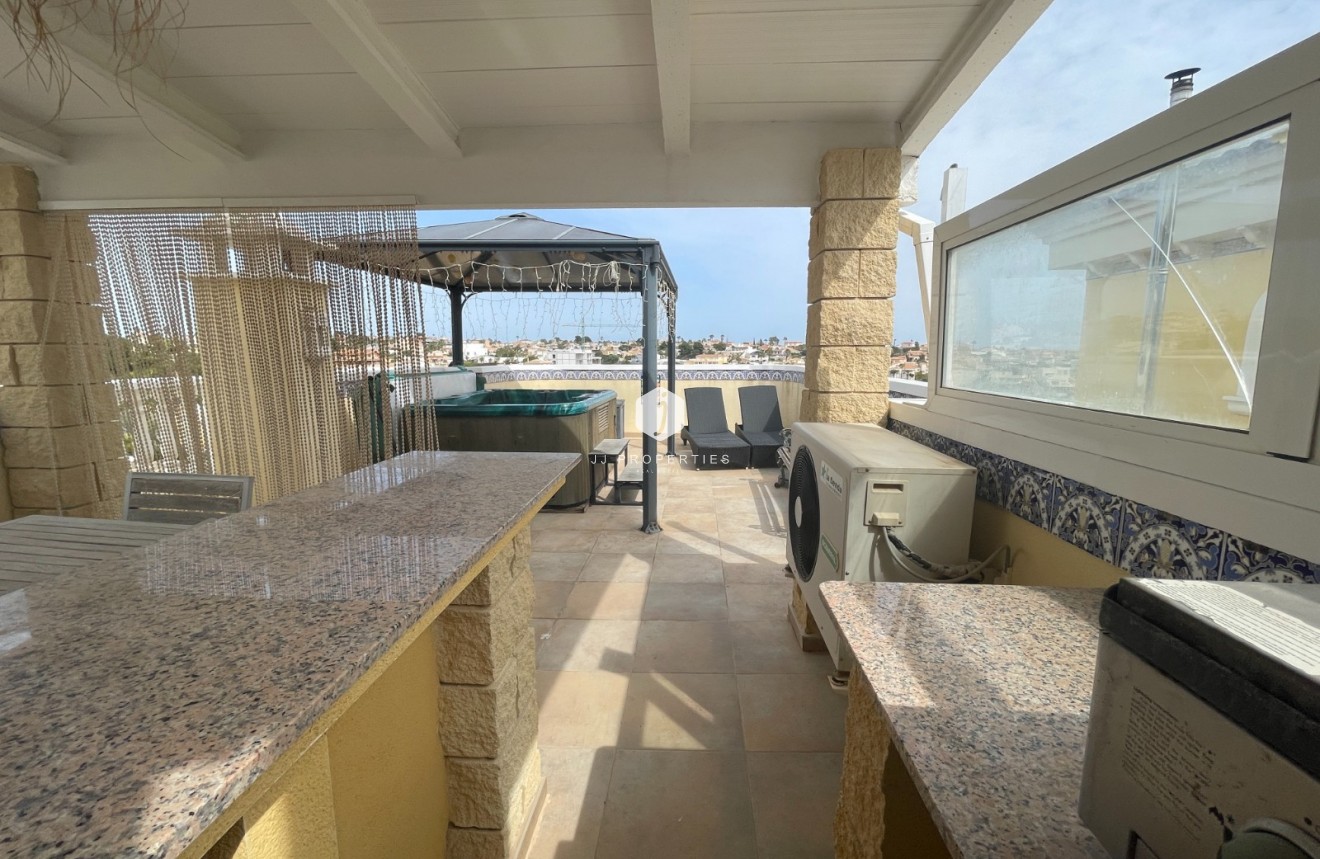 Resale - Villa -
San Fulgencio - Costa Blanca