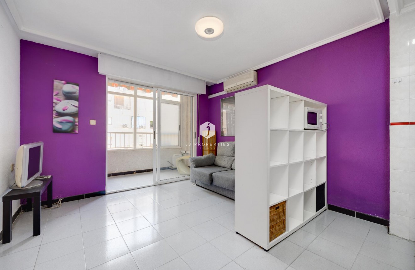 Resale - Apartment / flat -
Torrevieja - Costa Blanca