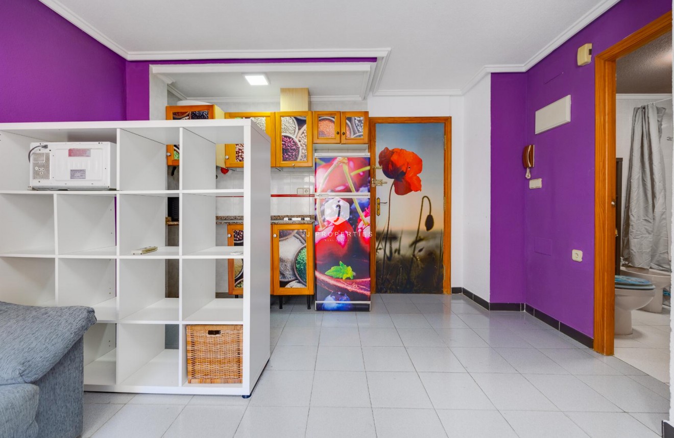 Resale - Apartment / flat -
Torrevieja - Costa Blanca