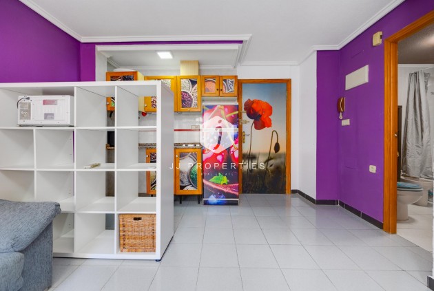 Resale - Apartment / flat -
Torrevieja - Costa Blanca