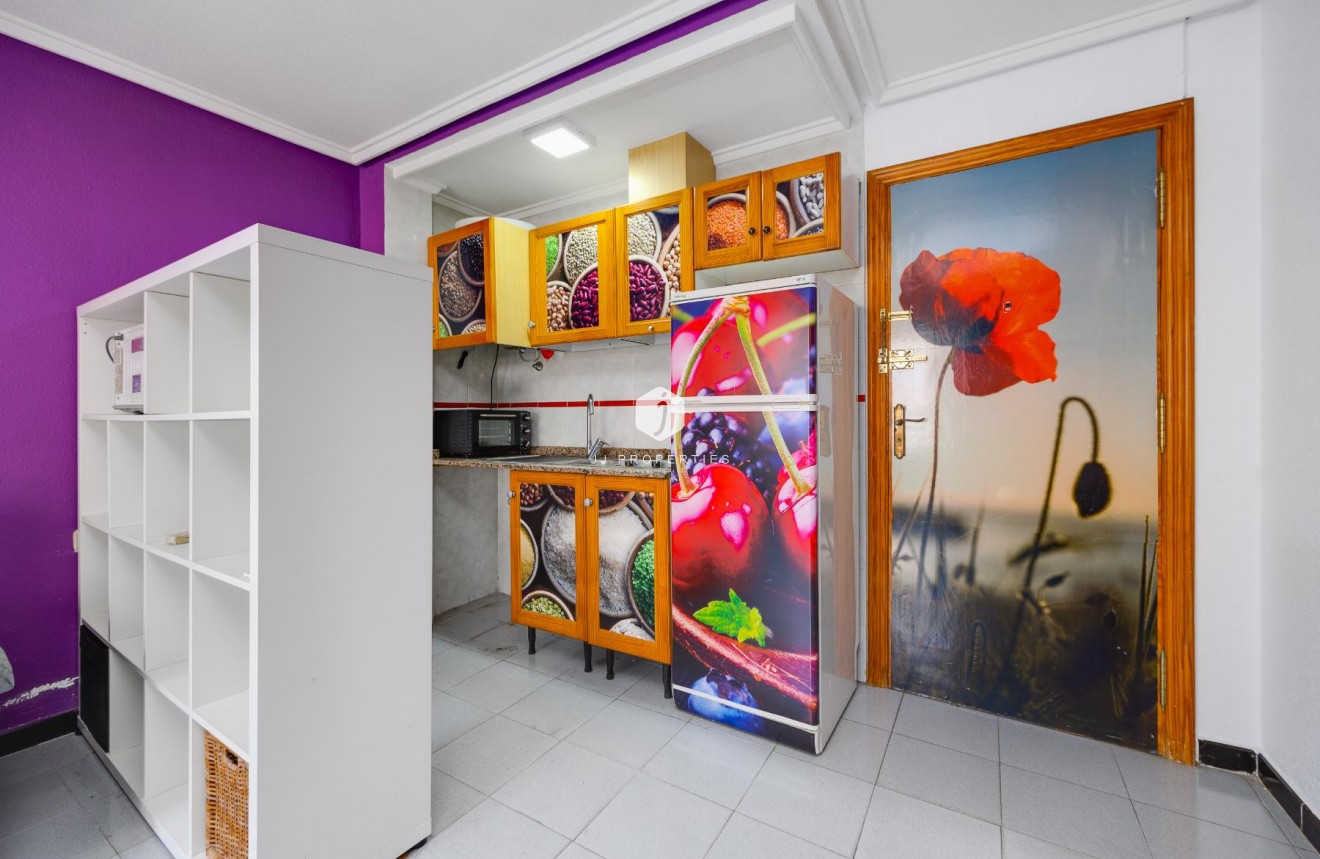 Resale - Apartment / flat -
Torrevieja - Costa Blanca