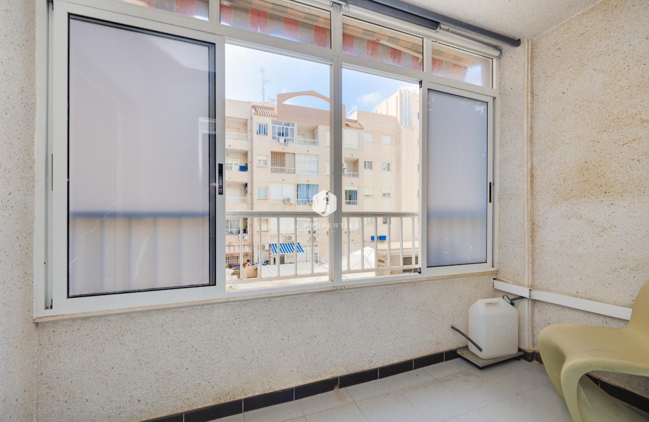 Resale - Apartment / flat -
Torrevieja - Costa Blanca