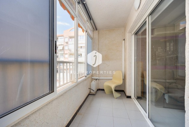 Resale - Apartment / flat -
Torrevieja - Costa Blanca
