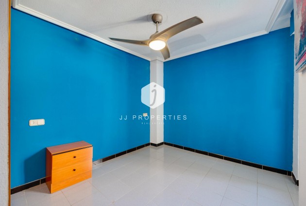 Resale - Apartment / flat -
Torrevieja - Costa Blanca