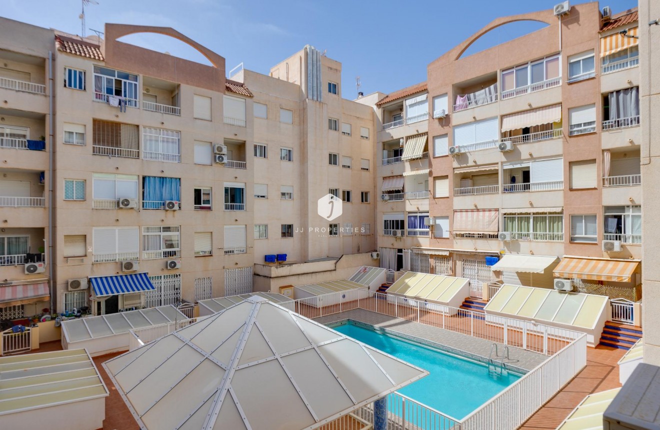 Resale - Apartment / flat -
Torrevieja - Costa Blanca