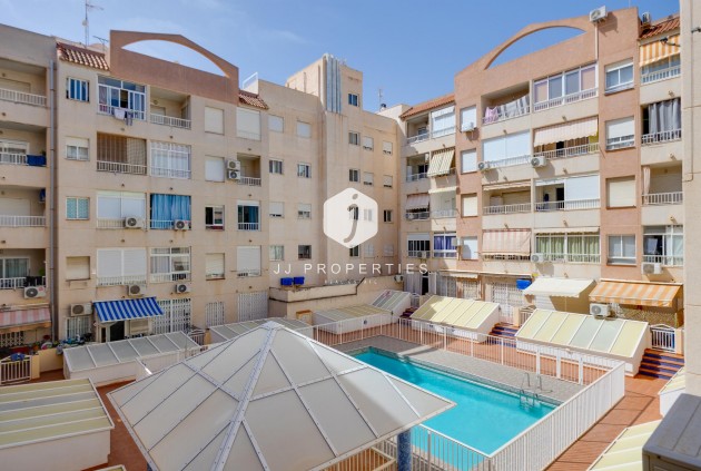Resale - Apartment / flat -
Torrevieja - Costa Blanca
